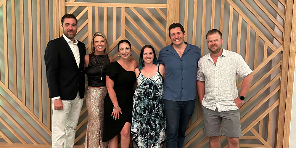 RoatanGroup_gallery_horiz_110525