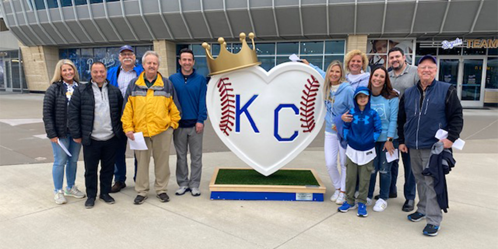 RoyalsGroup_gallery_horiz_110525